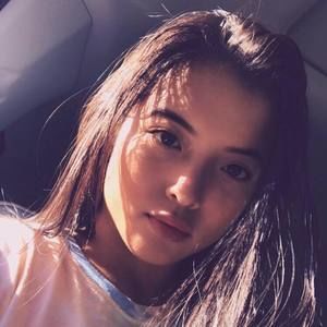 Meet your Posher, Mikayla